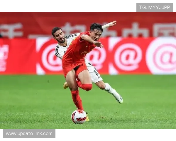 中国男足在巴黎奥运会上展现出强大的团队协作能力，中国男足奥运会名单